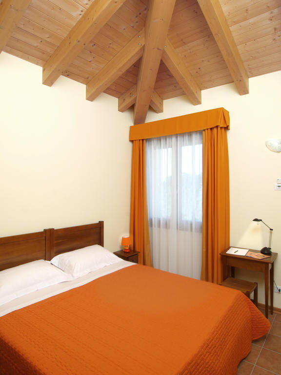 Agriturismo Ai Laghi Pocenia Pokoj fotografie